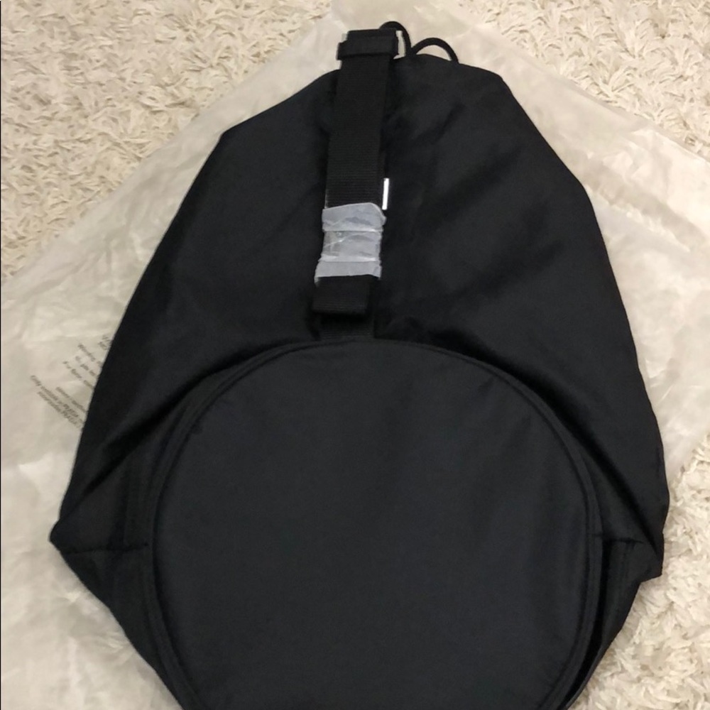 Nylon pouch/backpack - Picture 3 of 8